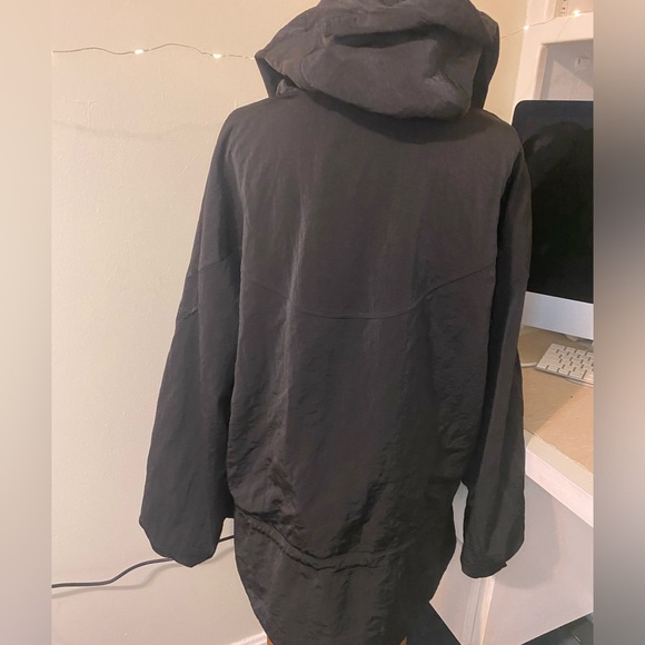 Lululemon jacket - Picture 3 of 3